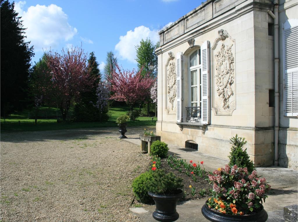 Chateau Du Clos Mortier Saint-Dizier Exterior foto